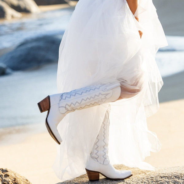 Dingo Women's - 16" High Cotton White Western Boots - Snip Toe WOMENS BOOT FASHIONDAN POST BOOT COMPANY