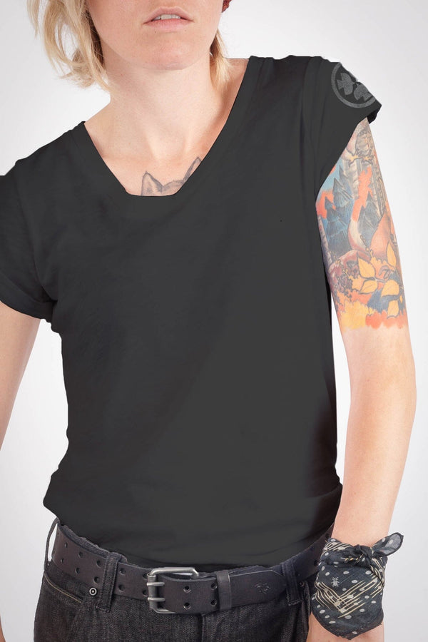 Dovetail Women's Solid V - Neck Tee in Black WOMENS WORK T - SHIRTSDOVETAIL WORKWEAR