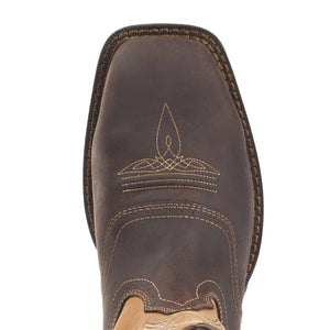 square toe on boot