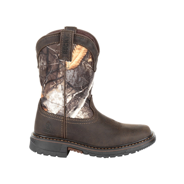 alternate side of cowboy boot with camo shaft and brown vamp