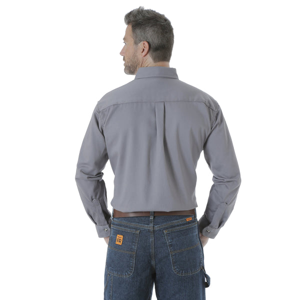 Wrangler Men's - Riggs Workwear Flame Resistant Solid Shirt ME.AP.FLAME RESISTANTVF JEANSWEAR, INC.